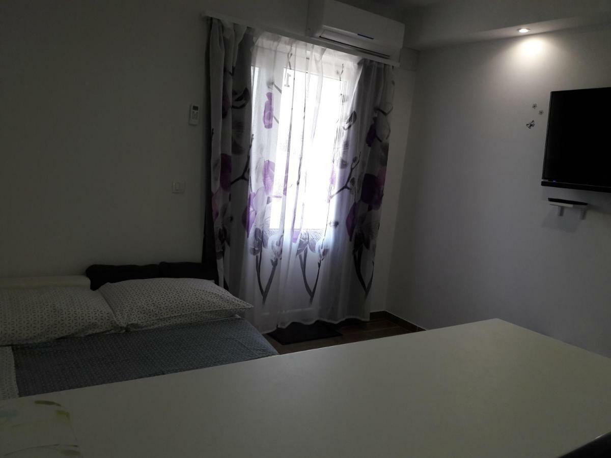 Apartmani Marta Mlini Zewnętrze zdjęcie